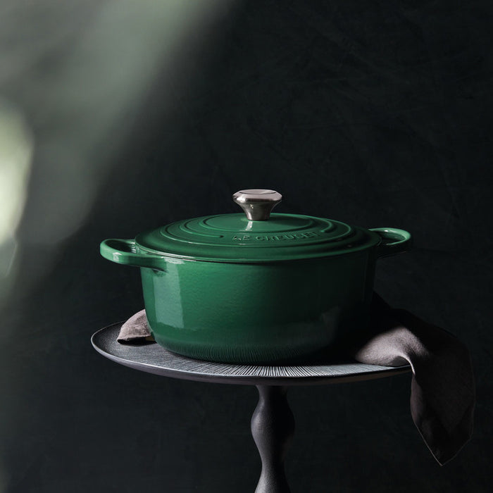 Le Creuset Enameled Cast Iron Signature 5 1/2 Quart Round Dutch Oven in Artichaut
