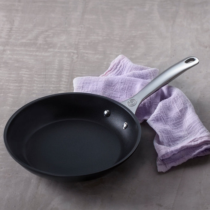 Le Creuset Toughened Nonstick PRO 8" Fry Pan
