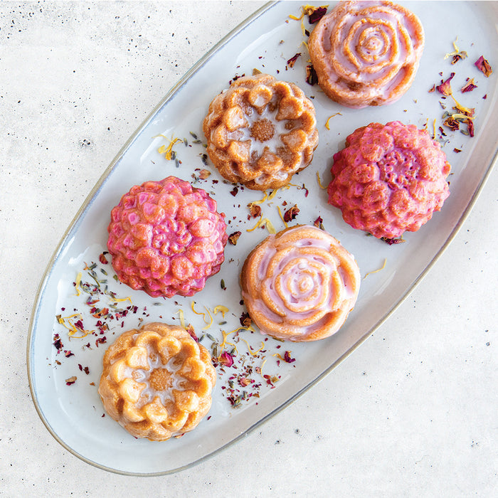 Nordic Ware Floral Cakelet Pan