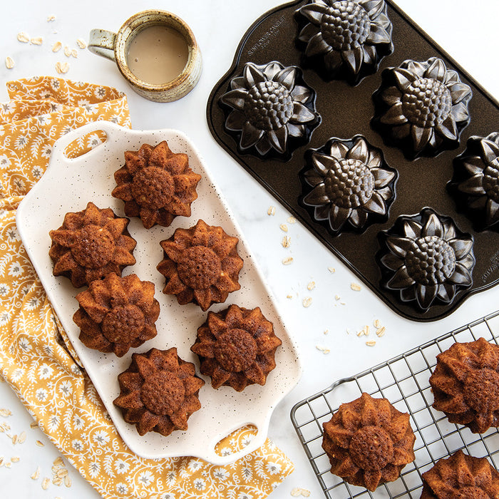 Nordic Ware Sunflower Cakelet Pan