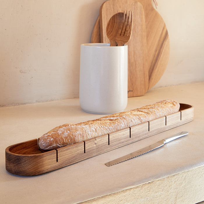 Casafina Oak Baguette Board with Bread Knife