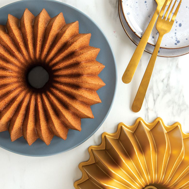 Nordic Ware Brilliance Bundt Pan — Las Cosas Kitchen Shoppe
