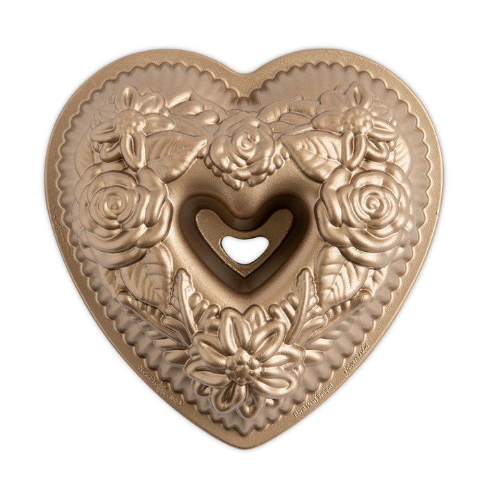 https://www.lascosascooking.com/cdn/shop/products/Nordic-Ware-Floral-Heart-Bundt-Pan__S_2_700x700.jpg?v=1673641765
